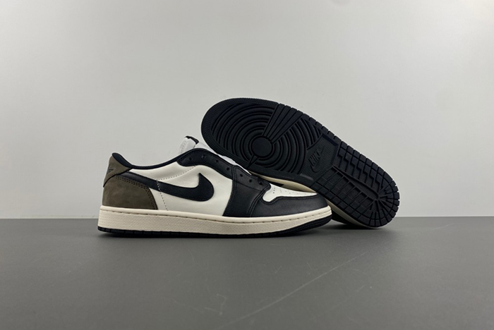 Air Jordan 1 Low OG Mocha CZ0790-102