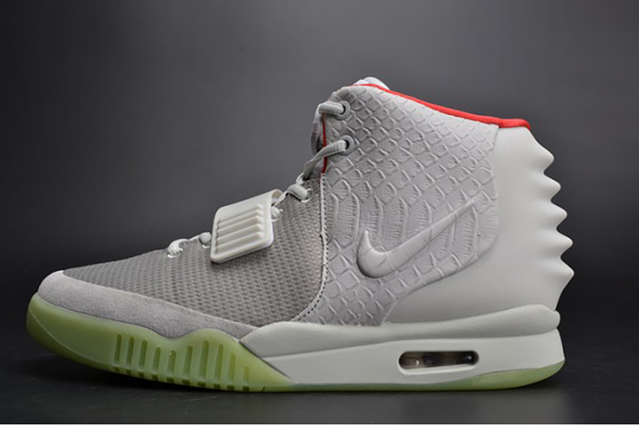 NIKE AIR YEEZY 2 PURE PLATINUM Wolf Grey mens 508214-010