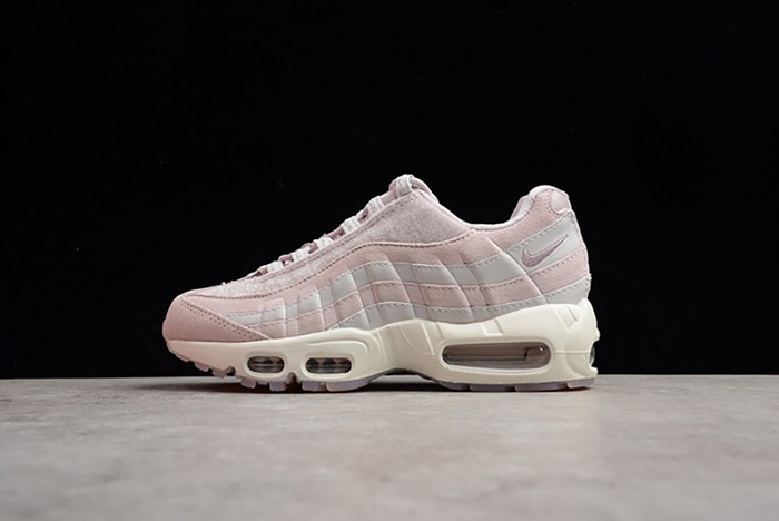 NIKE womens AIR MAX 95 DELUXE 