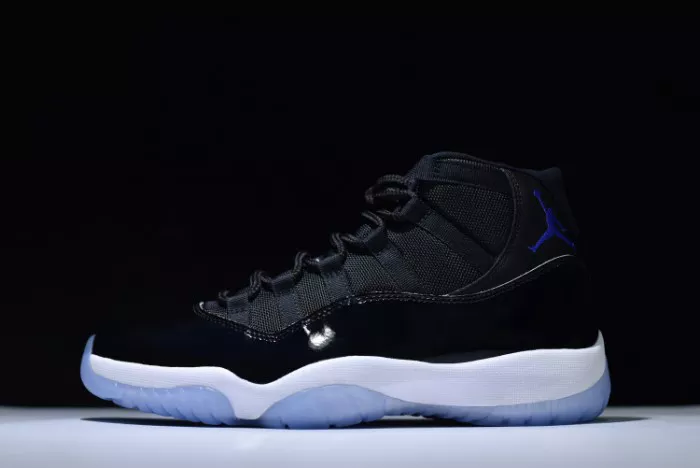 AIR JORDAN 11 Space Jam