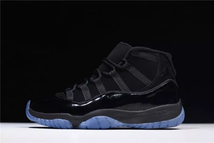 Air Jordan 11 “Cap and Gown” black  378037-005