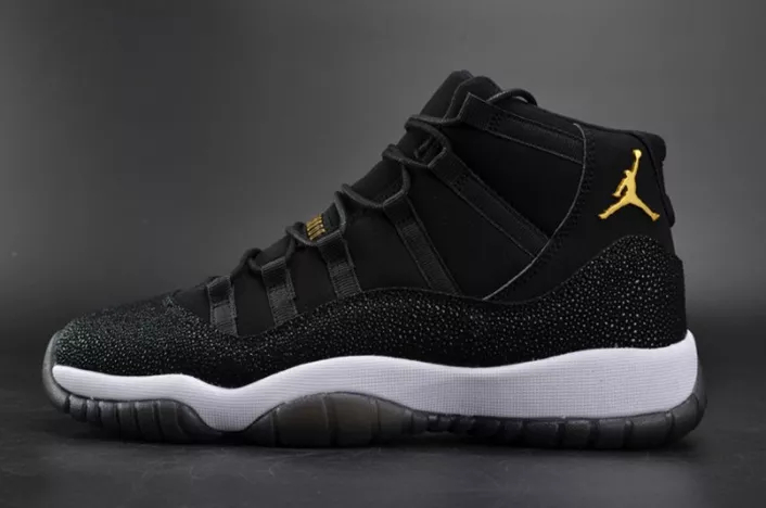 AIR JORDAN 11 RETRO PREM HC (GS) "HEIRESS" BLACK/ gold-white 852625-030