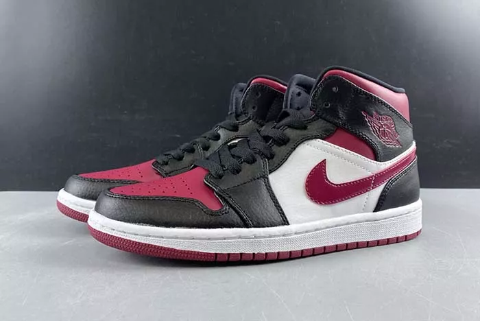 Jordan 1 Mid 554724-066