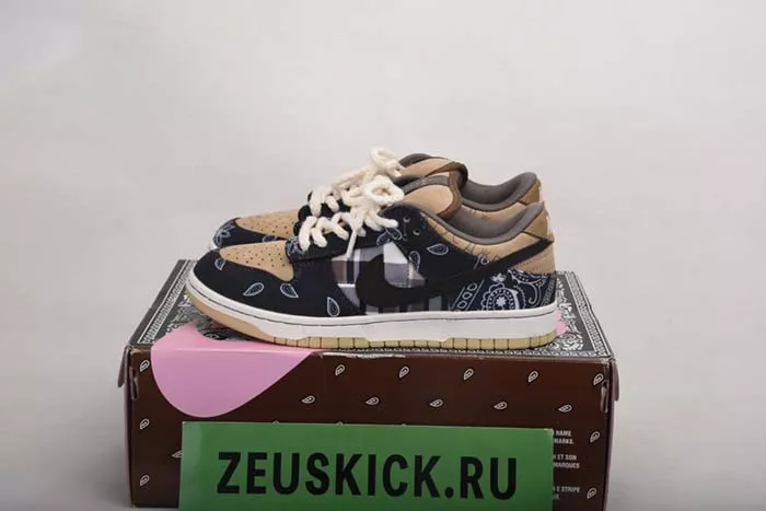 Travis Scott x Nike SB Dunk Low TS CT5053-001