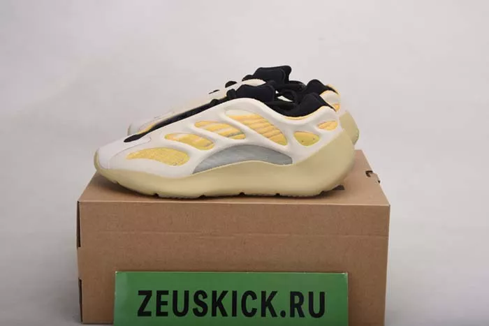 Yeezy 700 V3 “Srphym” G54853