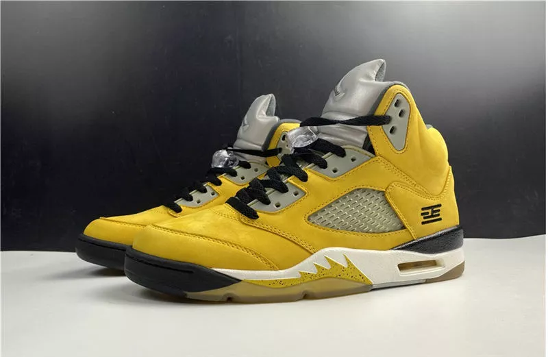 Air Jordan Tokyo 454783-701