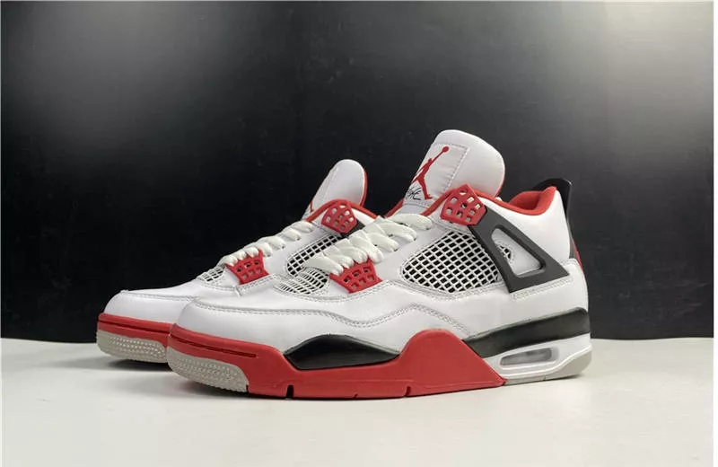 Air Jordan 4 “Fire Red”DC7770-160