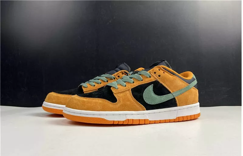 Nike Dunk Low SP “Ceramic” DA1469-001