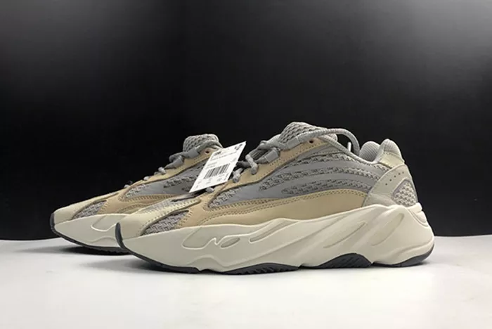 adidas Yeezy Boost 700 V2 Cream