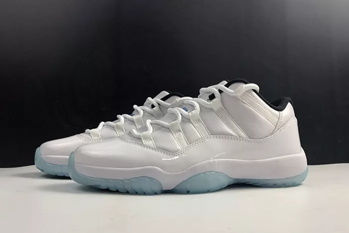 Air Jordan 11 Low”Legend Blue