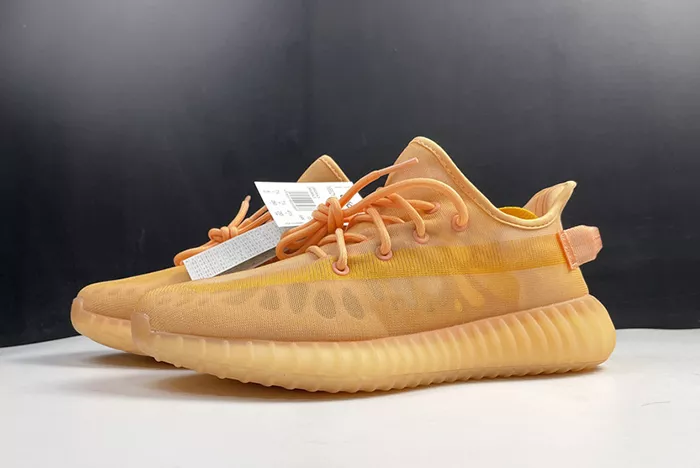 Yeezy Boost 350 V2 GW2870