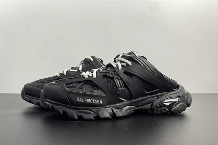 Balenciaga Mule Track 653813 w3cp3