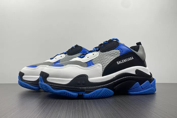 Balenciaga Triple S sneaker 536737 W2CA1 4124