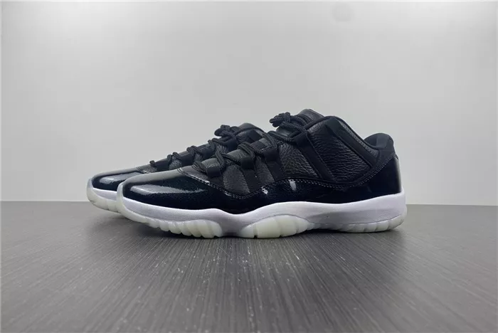 Jordan 11 Retro Low 72-10 AV2187-001