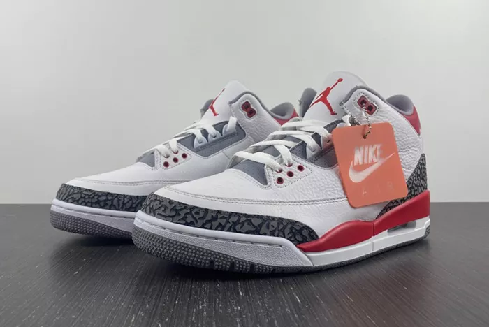 Air Jordan 3 OG “Fire Red” 2022 DN3707-160