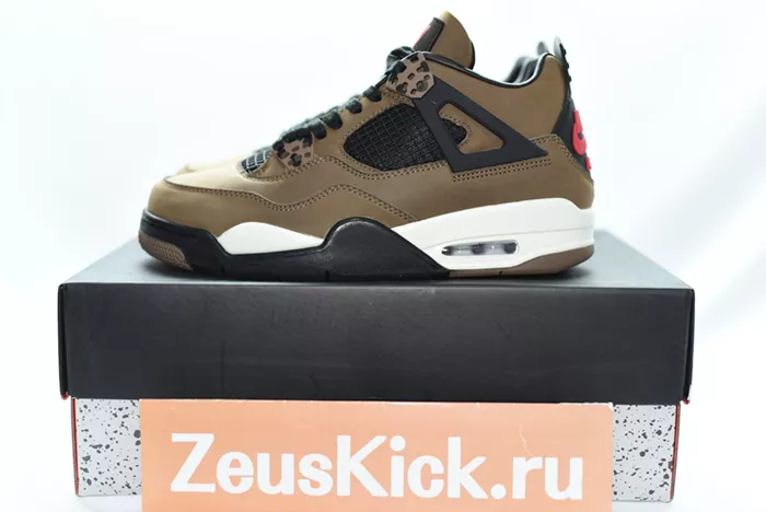 Travis Scott x Air Jordan 4 Retro Brown