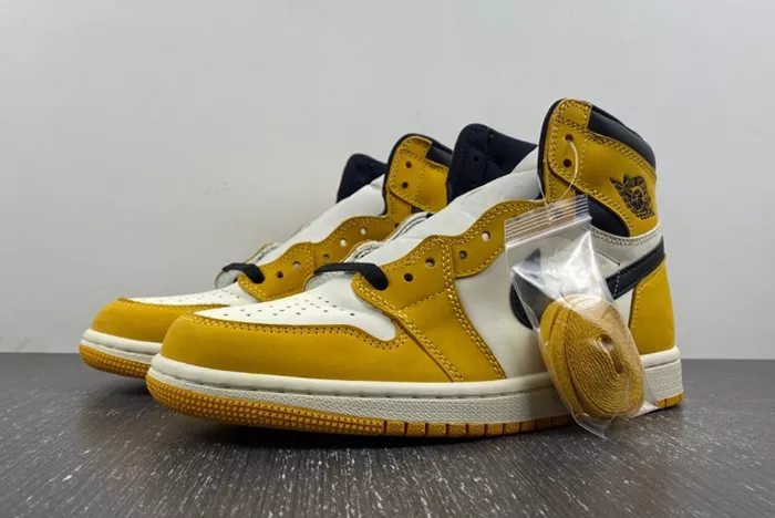 Air Jordan 1 High OG Yellow Ochre DZ5485-701