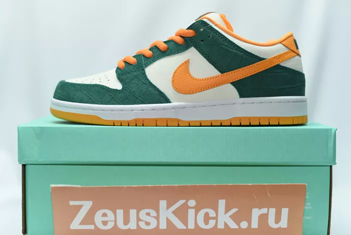 Nike SB Dunk Low Pro 304292-383